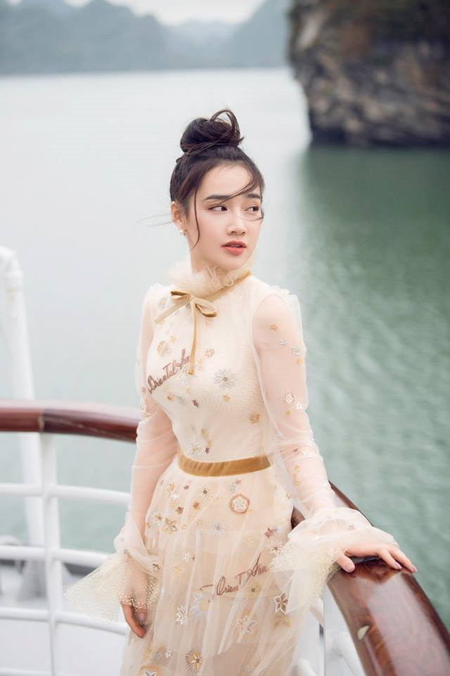 Nha Phuong nghen loi, thua nhan kho tam khi nhac den tinh cam song gio hinh anh 1