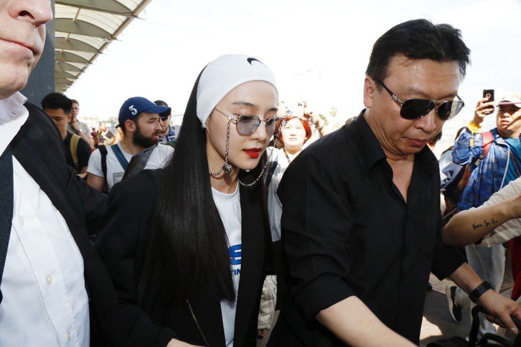 Pham Bang Bang nguong ngung vi su co khi den Phap du LHP Cannes hinh anh 1