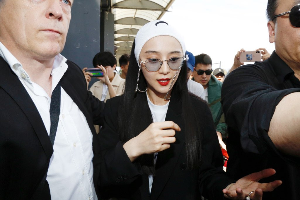 Pham Bang Bang nguong ngung vi su co khi den Phap du LHP Cannes hinh anh 2