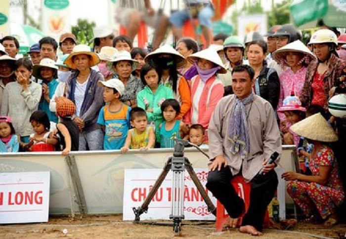 mc-quyen-linh-binh-dan-trong-moi-khoanh-khac-3-16334412 23