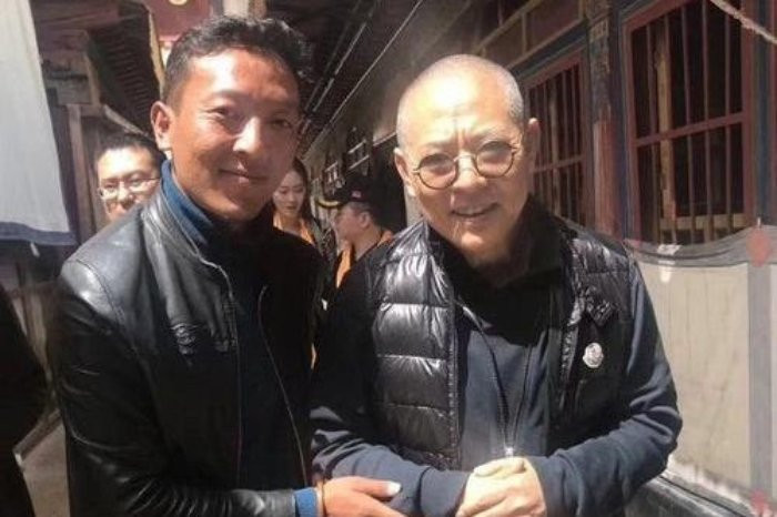 796ba488e54313b6164f803f88833134336ff65a_size53_w500_h666ava_1-0718340 3