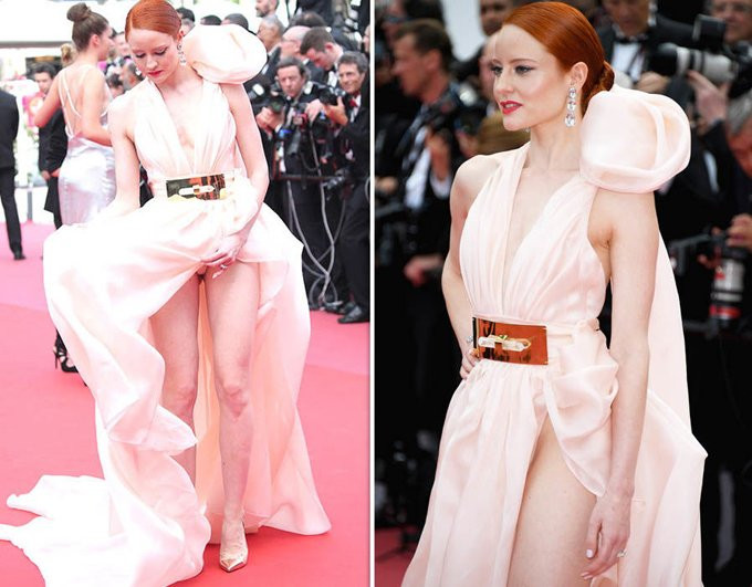 Kiểu váy xẻ cũng khiến diễn viên kiêm người mẫu Đức, Barbara Meier, lộ nội y.