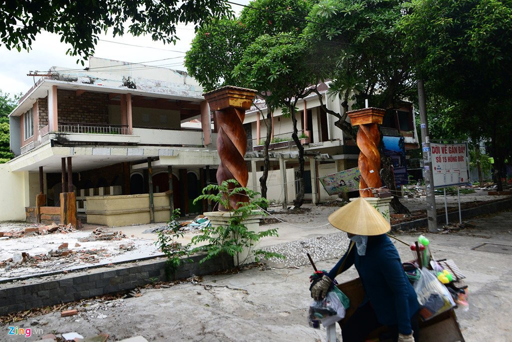 Quan nao o TP.HCM cung co dat cong bo hoang, xe thit cho thue gia beo hinh anh 4