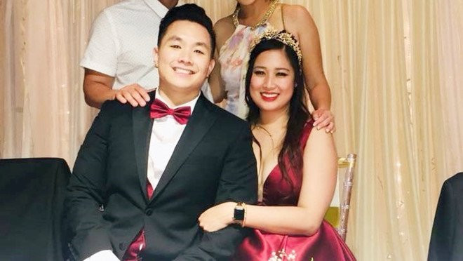 Nghe si Viet du le cuoi con gai NSND Hong Van o My hinh anh 1