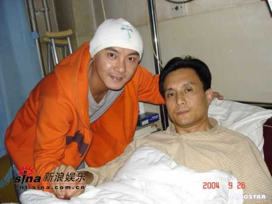 Sao nam 'Tay du ky 1986' ly hon vi vo 6 lan bi say thai hinh anh 1