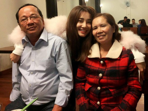 Nha Phuong len tieng khi chuyen qua khu cua gia dinh bi 'nem da' hinh anh 2