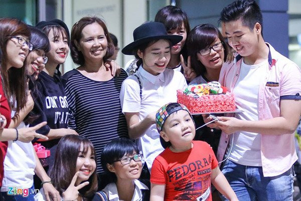 Nha Phuong len tieng khi chuyen qua khu cua gia dinh bi 'nem da' hinh anh 1