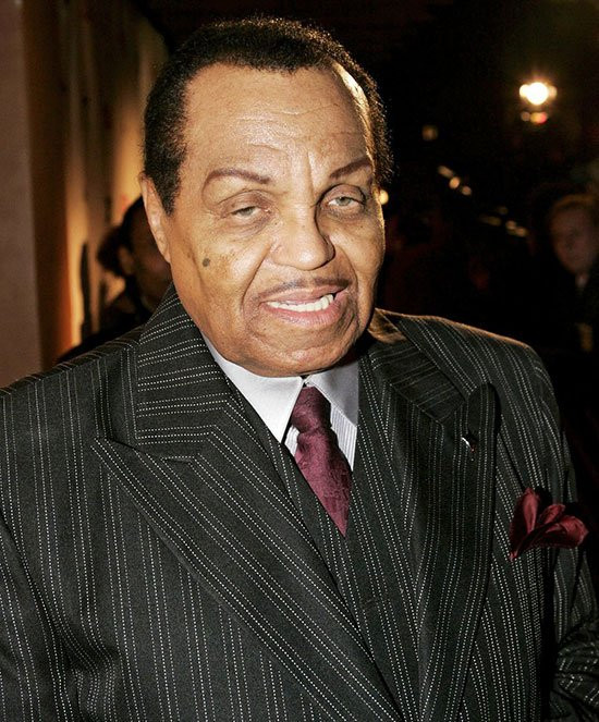 Ông Joe Jackson.
