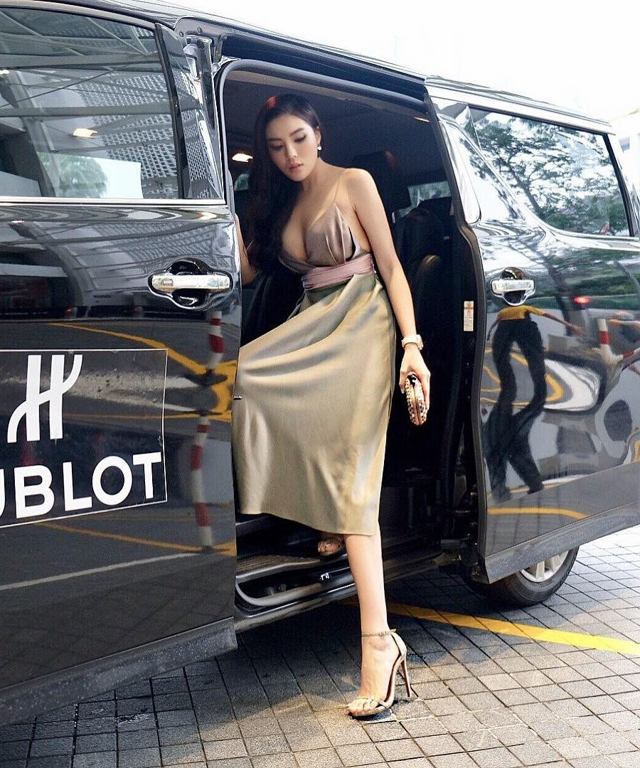 Nhung lan sao Viet bi chi trich vi hon nhien di tre o su kien hinh anh 11