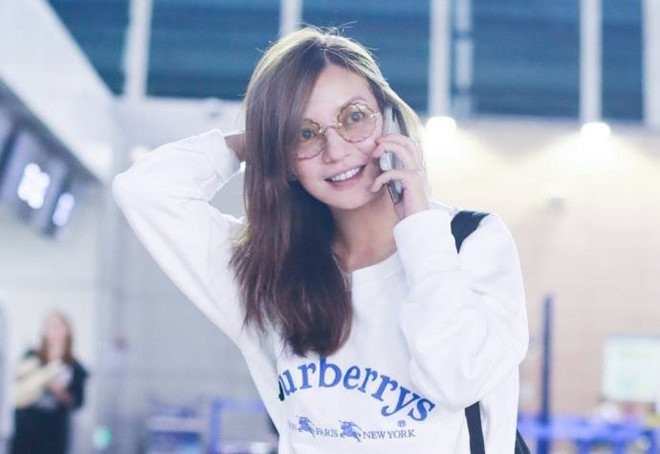 Trieu Vy tre trung va xinh dep o tuoi 42 sau nhieu song gio hinh anh 1