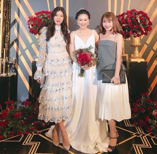 Thuy Van dung mat Lan Khue va ban trai cu o tiec cuoi hinh anh 3