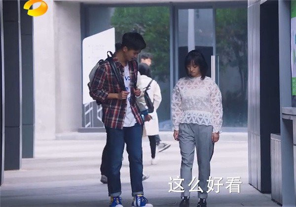 Loat phim hot Trung Quoc dang chieu bi che cuoi vi nhu 'con nha ngheo' hinh anh 10