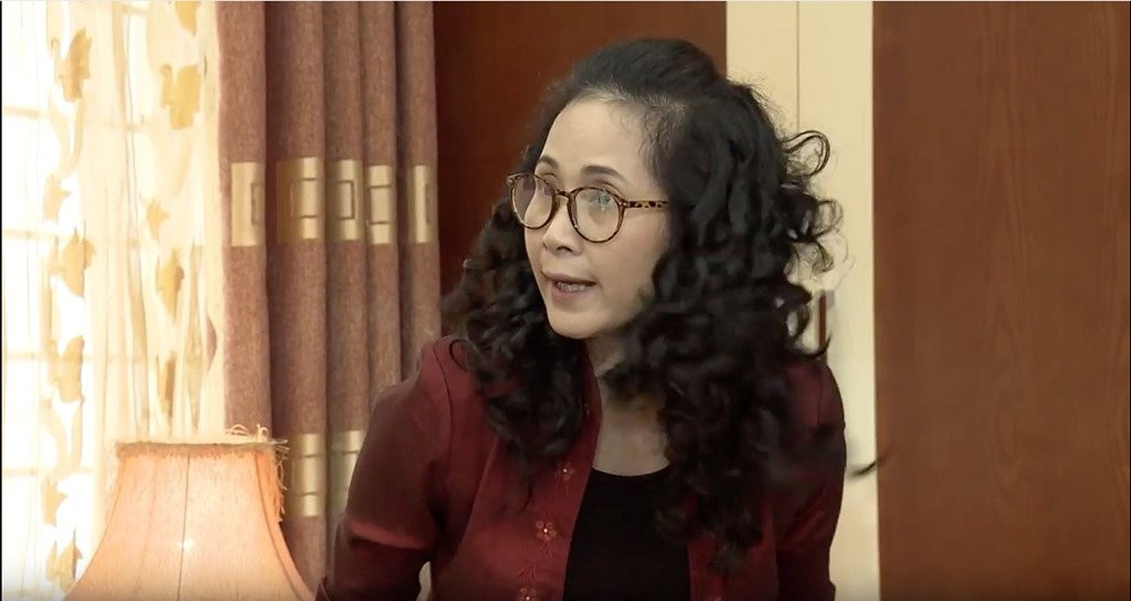 Hong Van - Lan Huong: 2 ba me 'gung gia' tai quai gay bao man anh hinh anh 2