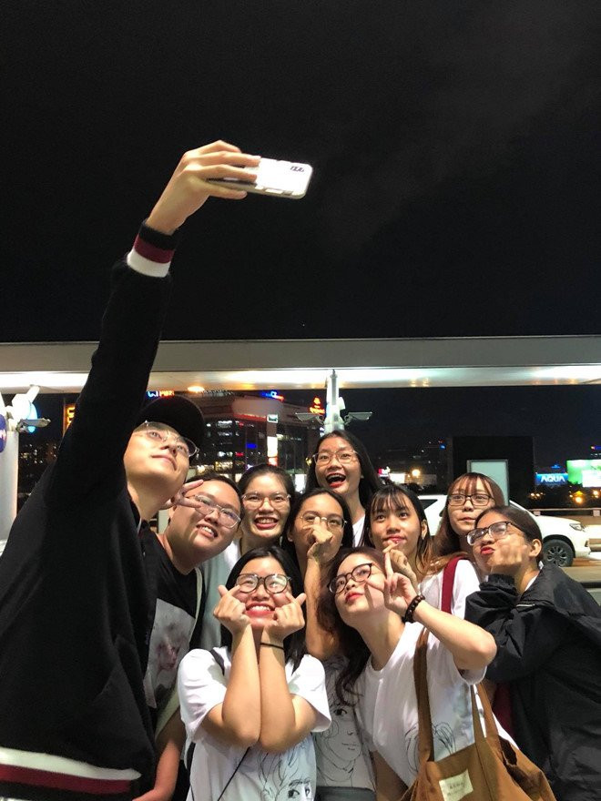 Rocker Nguyen viet thu truoc khi di Australia, roi showbiz sau on ao hinh anh 2