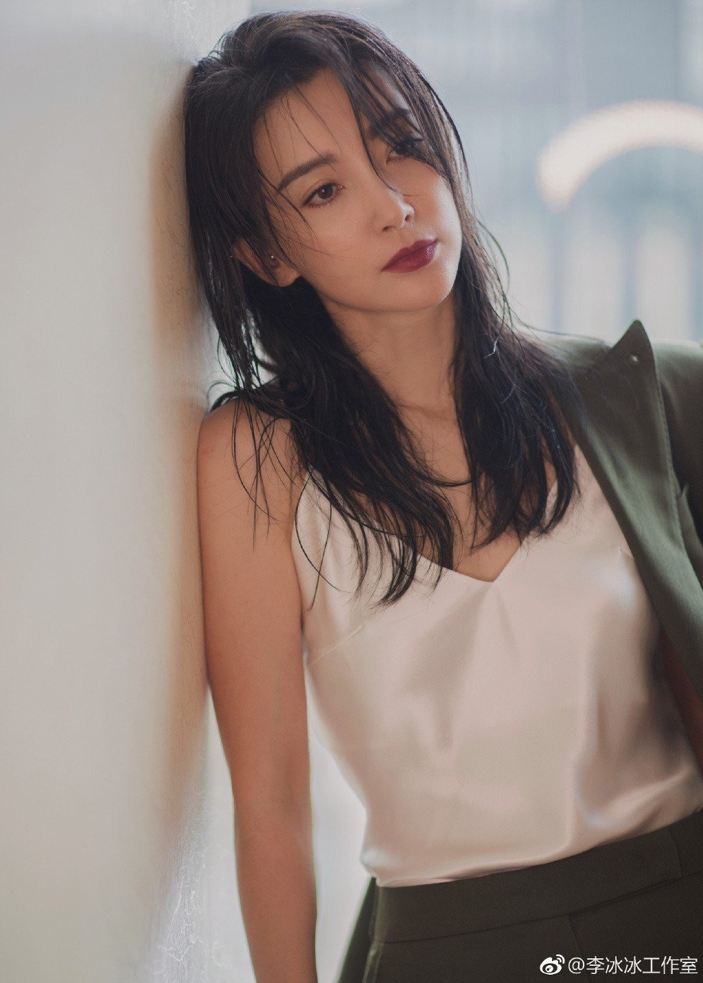 Ly Bang Bang tuoi U50: Van tre nhu gai doi muoi, ban trai kem 16 tuoi hinh anh 5