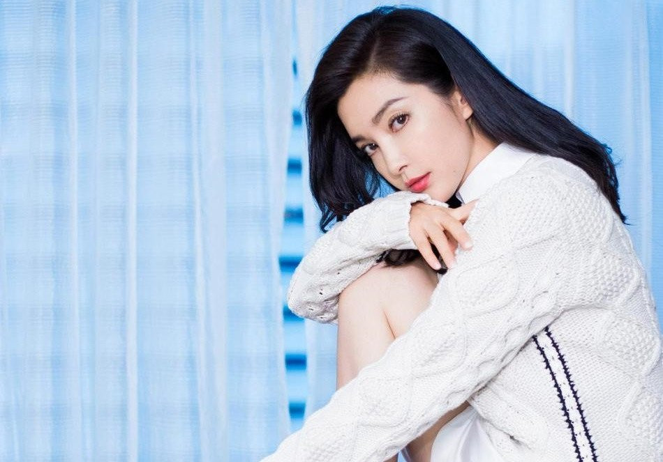 Ly Bang Bang tuoi U50: Van tre nhu gai doi muoi, ban trai kem 16 tuoi hinh anh 4