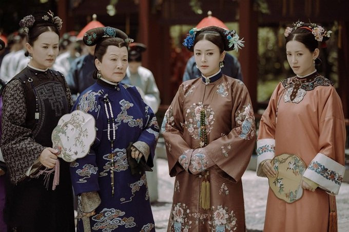 Diên Hi công lược nhận nhiều lời khen về tạo hình nhân vật và thiết kế bối cảnh.