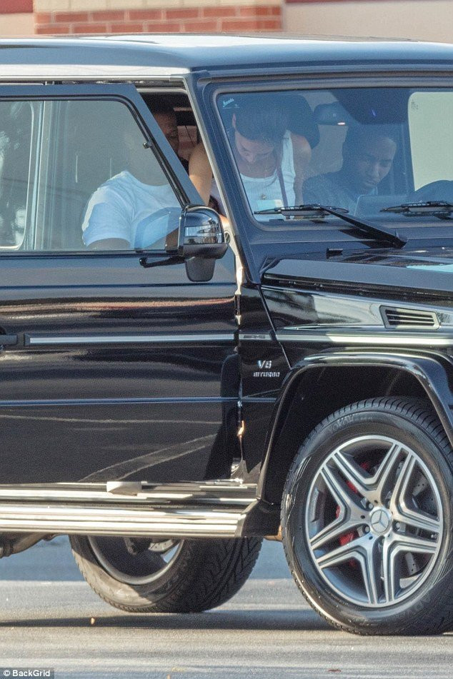 Katie Holmes mat moc xo xac gia nua khi hen ho ban trai Jamie Foxx hinh anh 2