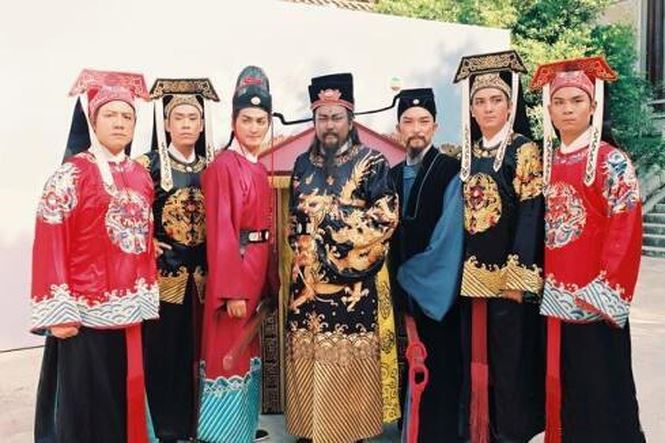 tien_phong_baochung3_yyay