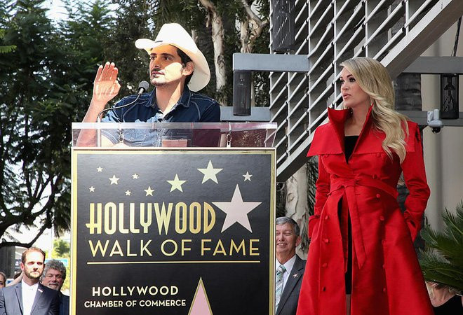 carrie-underwood-hollywood-walk-of-fame-12-15420073198661925022333 5
