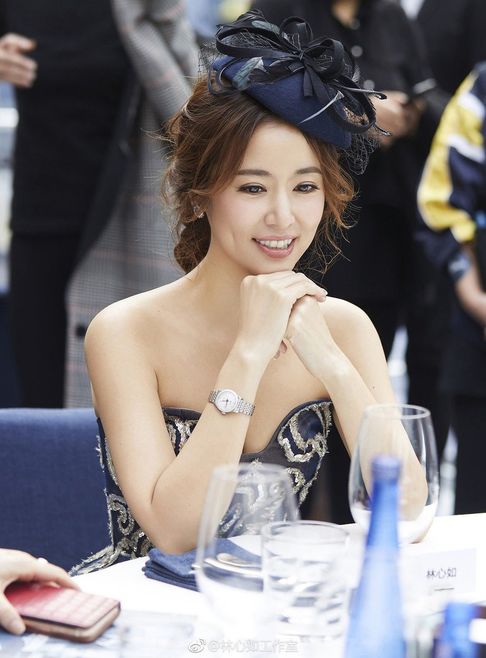 19bc28d272949bcac285