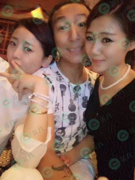 2064a373badc75b_size73_w720_h958