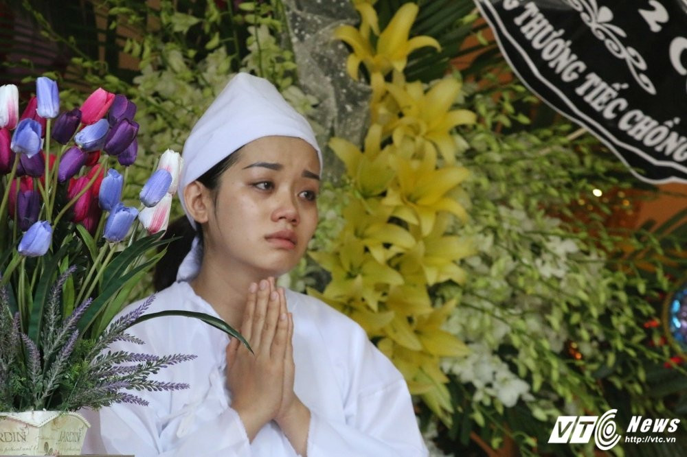 Le tang CSGT bi dam chet, cảnh sát giao thông bị ô tô đâm chết, đâm chết khi đang làm nhiệm vụ, tai nạn giao thông, tin tức trong ngày, hình ảnh đám tang, csgt bị đâm chết, tin tức, an ninh, xã hội, tin mới nhất, tin tức trong ngày, báo, vtc news, lê văn minh - 4