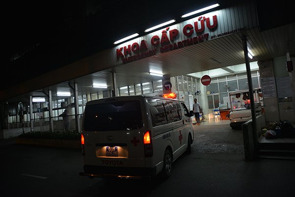 20150818-trang-dem-gianh-su-song-o-benh-vien-lon-nhat-sai-gon-1 3