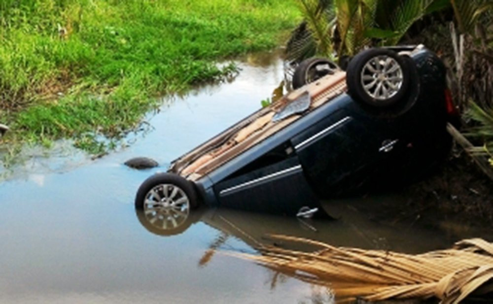 00ef1a37a3b21bab3f40cb388465969d copy