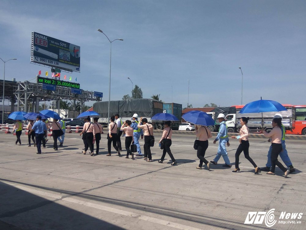 24271235_1496735403778032_548921343_o 5