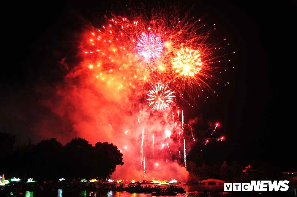 địa điểm bắn pháo hoa tết nguyên đán 2018
