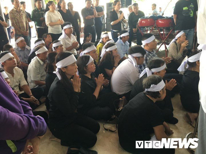 29019335_1600299706757896_141966832_n 10