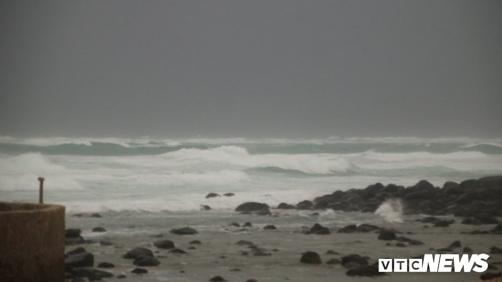 bão.00_01_18_01.Still004 10