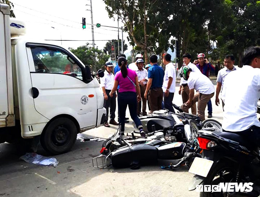 51760982_361279671125509_7924352804448108544_n