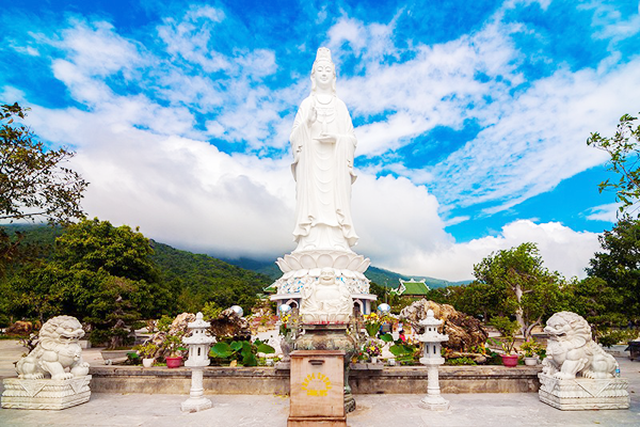 Những điểm du lịch tâm linh nên ghé ngày đầu Xuân - 5