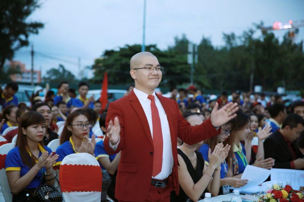 Nguyen_Thai_Luyen_1