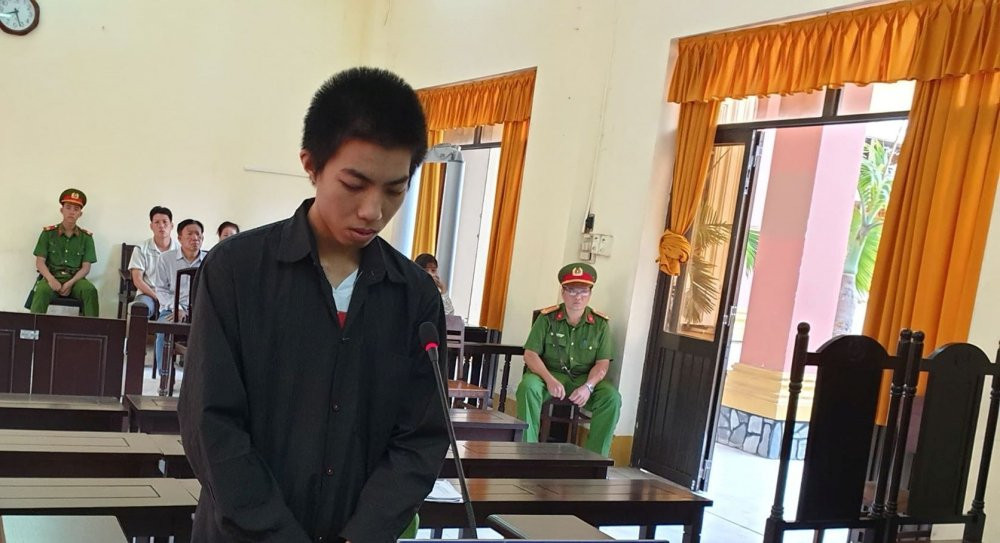 dam chet thuyen vien