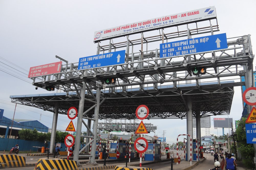 Hon-1-thang-tam-dung-thu-phi