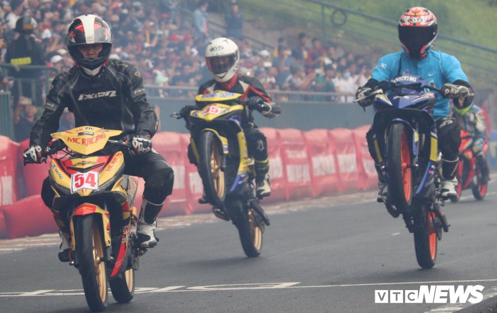 khan-gia-doi-mua-02 3