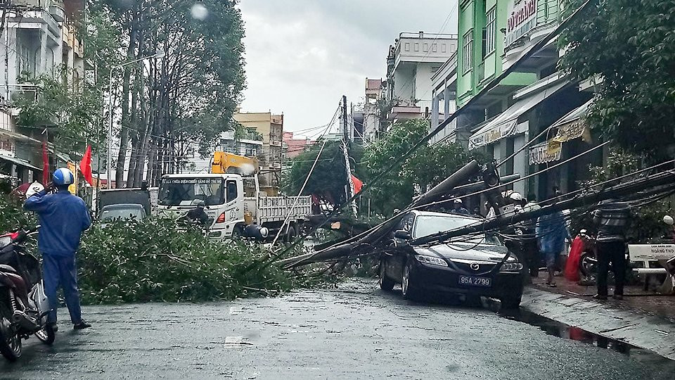 tru-dien-gay-de-trung