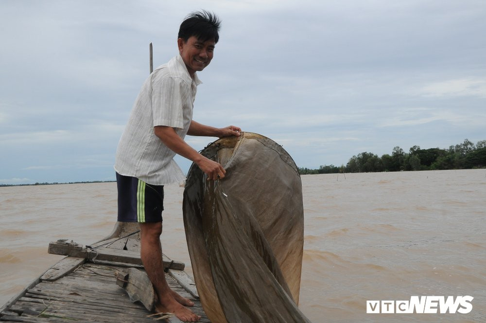 Phan -khoi- muu-sinh-mua-nuoc-noi- 001 4