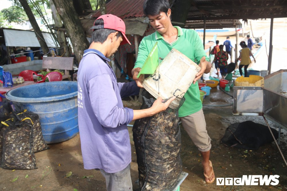 Phan -khoi- muu-sinh-mua-nuoc-noi- 003 7