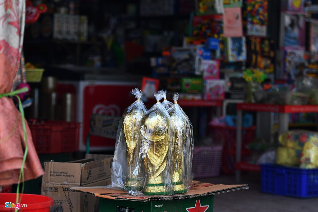 'Cup vang' 80.000 dong bay ban o cua nha, quan nuoc hinh anh 5