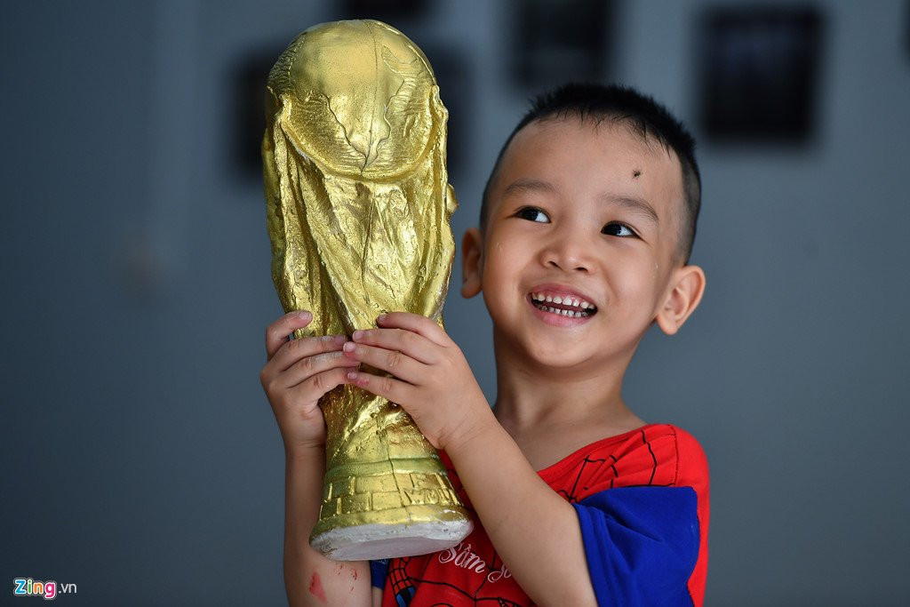 'Cup vang' 80.000 dong bay ban o cua nha, quan nuoc hinh anh 15