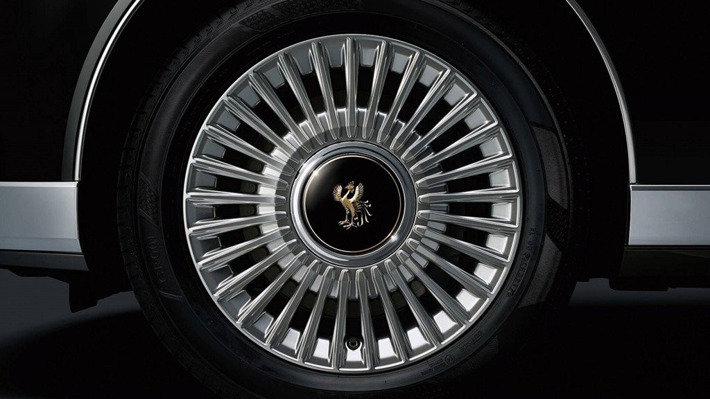 Gia ban ngang sieu xe, Toyota Century lam kho nguoi mua hinh anh 7