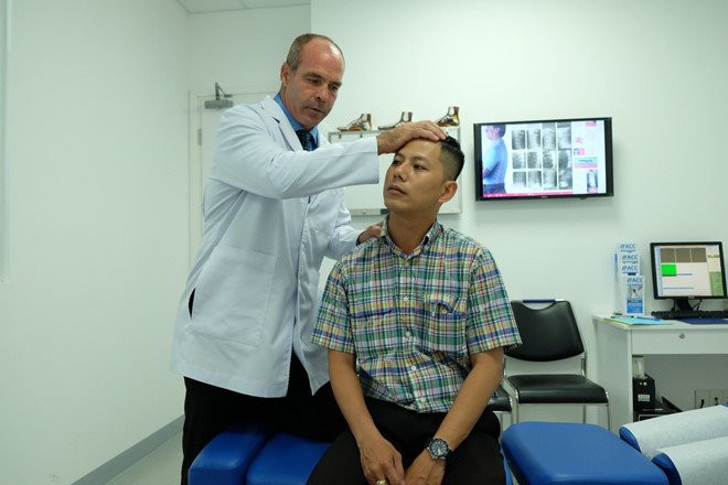 Chua dau moi vai gay khong dung thuoc hinh anh 2