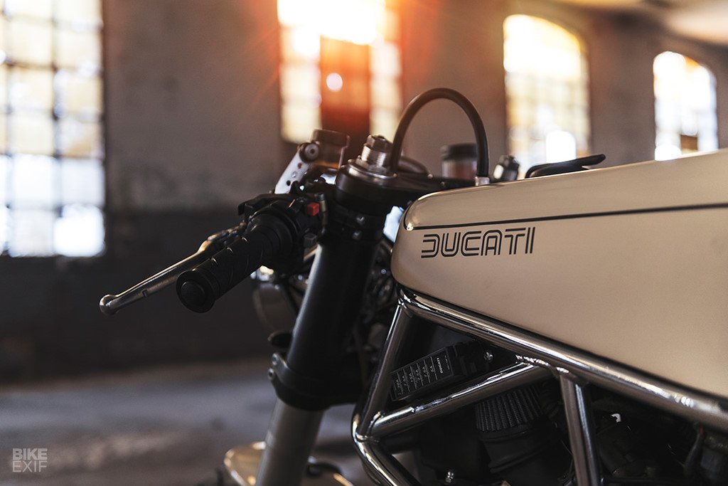 Ducati 900 SS do phong cach ngua hoang hinh anh 2