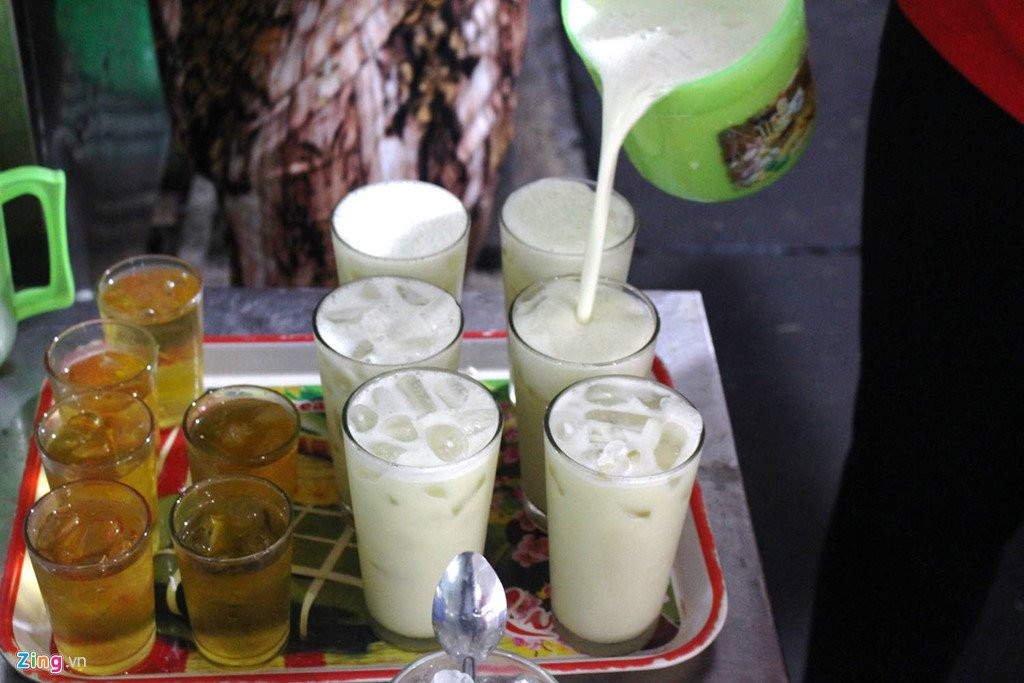 Quan nuoc mia ngoai o TP.HCM co doanh thu hon nua ty dong moi thang hinh anh 1