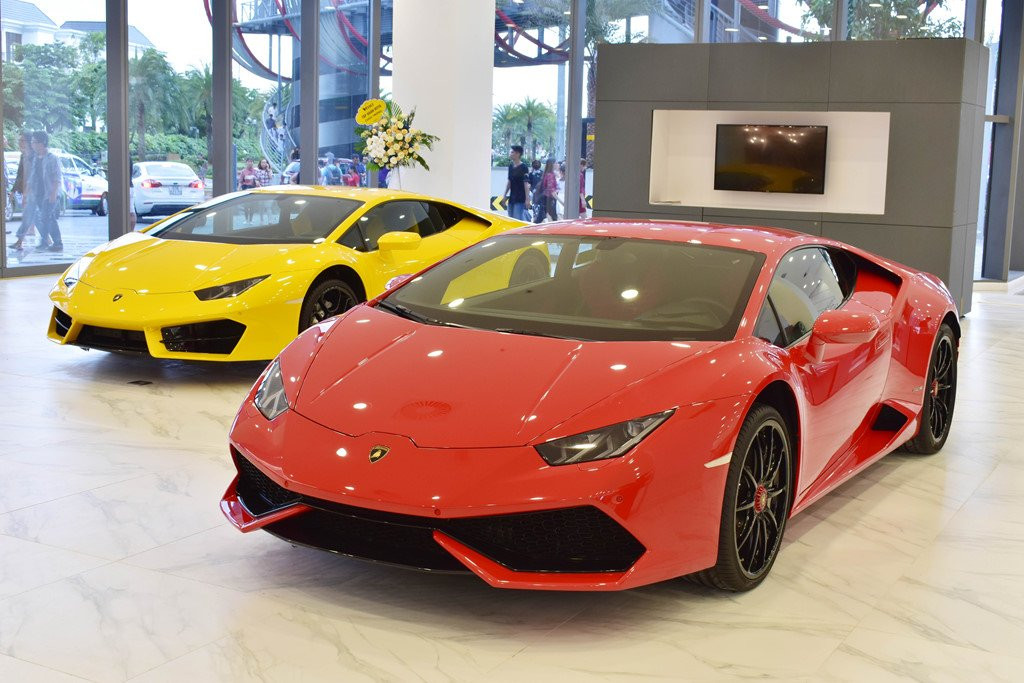 Lamborghini va Bentley mang sieu xe, xe sang trung bay tai SG hinh anh 1