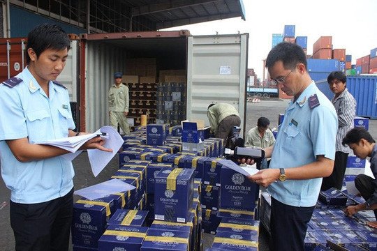 Hai quan TP.HCM co cau lai toan bo chi cuc, giam manh cac doi to hinh anh 1